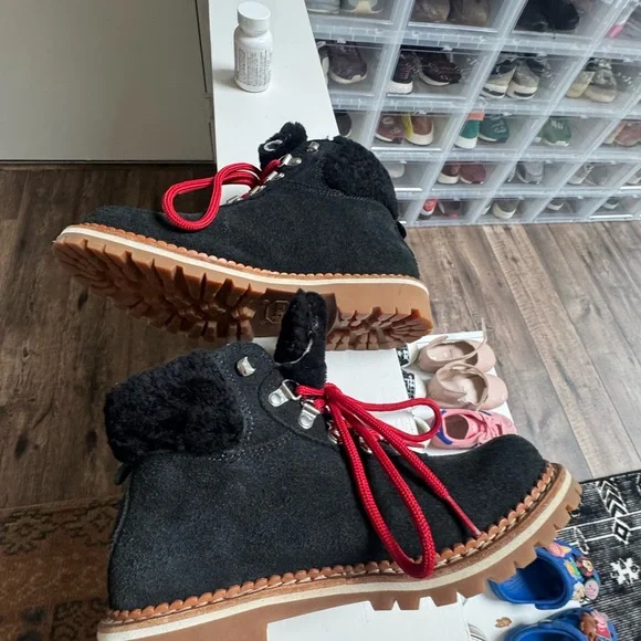 Montelliana Black Shearling Boots - Picture 8 of 8